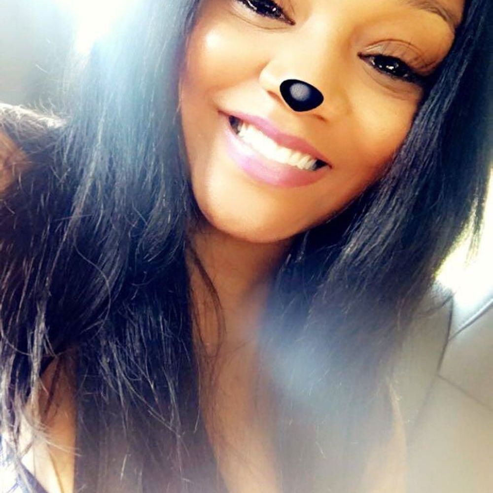 Meet your Posher, Alexis